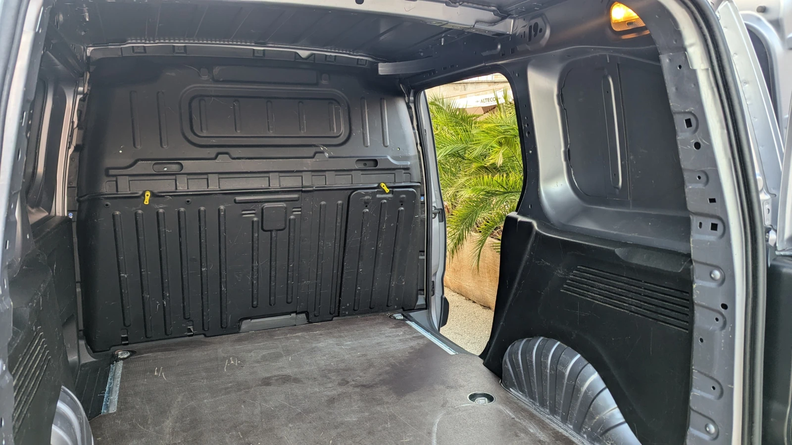Citroen Berlingo, снимка 5 - Автомобили и джипове - 56025697