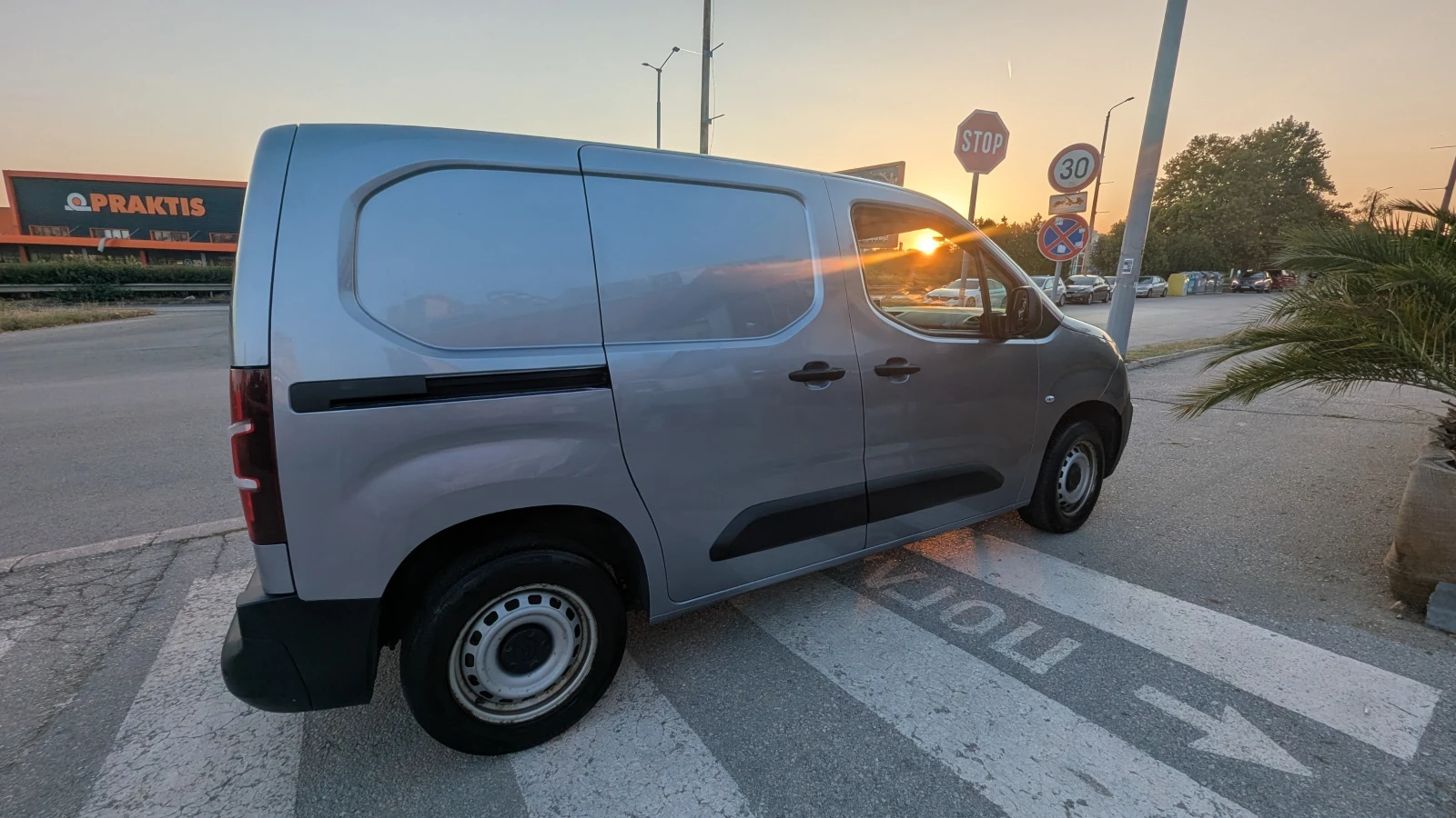 Citroen Berlingo, снимка 7 - Автомобили и джипове - 56025697