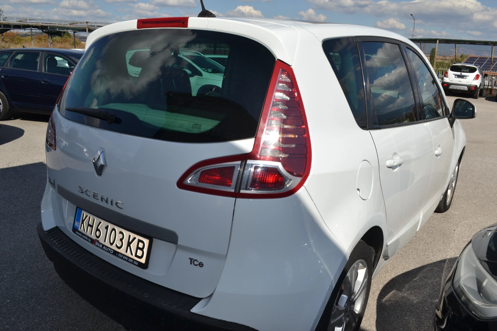 Renault Scenic 1.4TCE, снимка 5 - Автомобили и джипове - 56256034