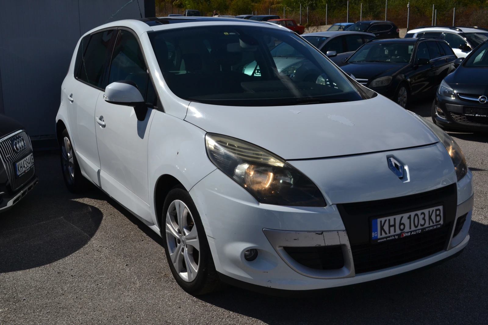 Renault Scenic 1.4TCE, снимка 2 - Автомобили и джипове - 56256034