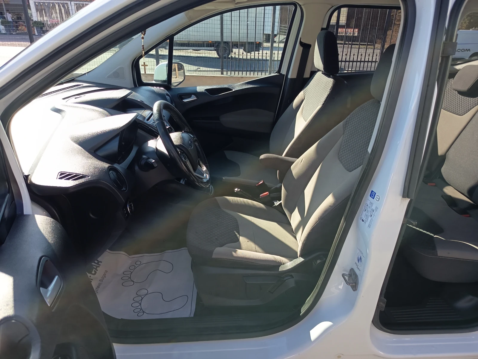 Ford Courier 1.5tdci, снимка 9 - Автомобили и джипове - 56615220