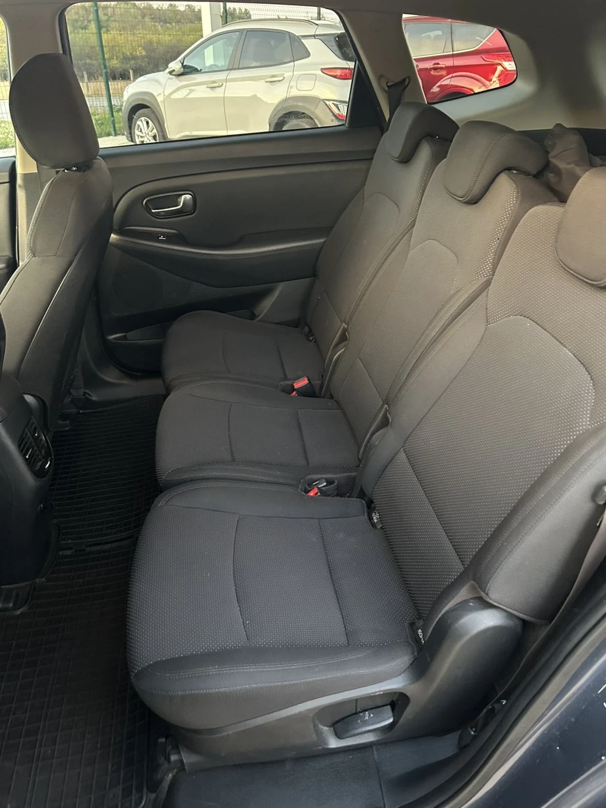 Kia Carens 175000км, снимка 12 - Автомобили и джипове - 56639781