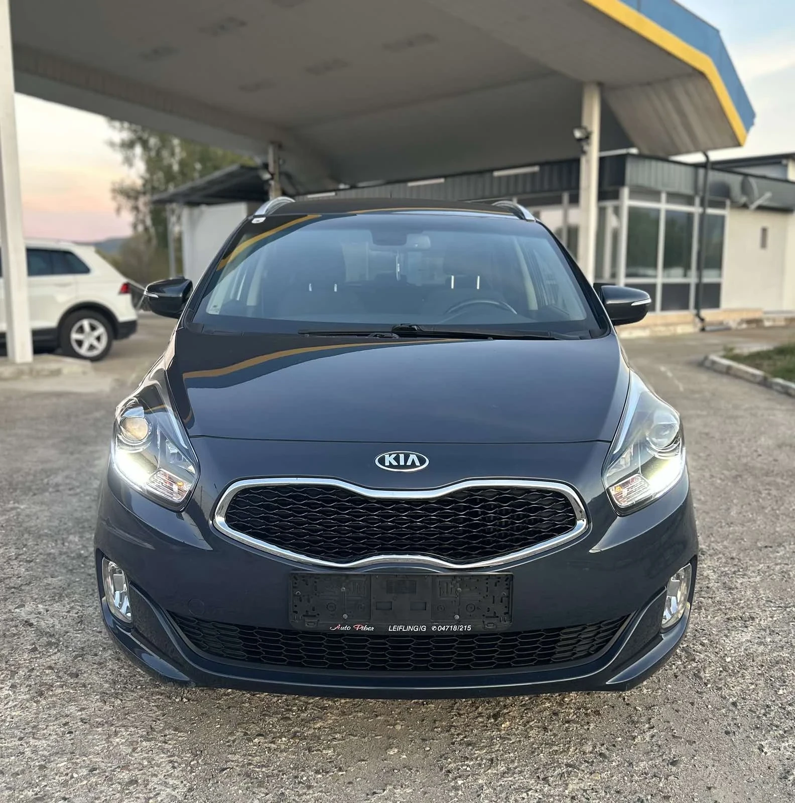 Kia Carens 175000км, снимка 2 - Автомобили и джипове - 56639781