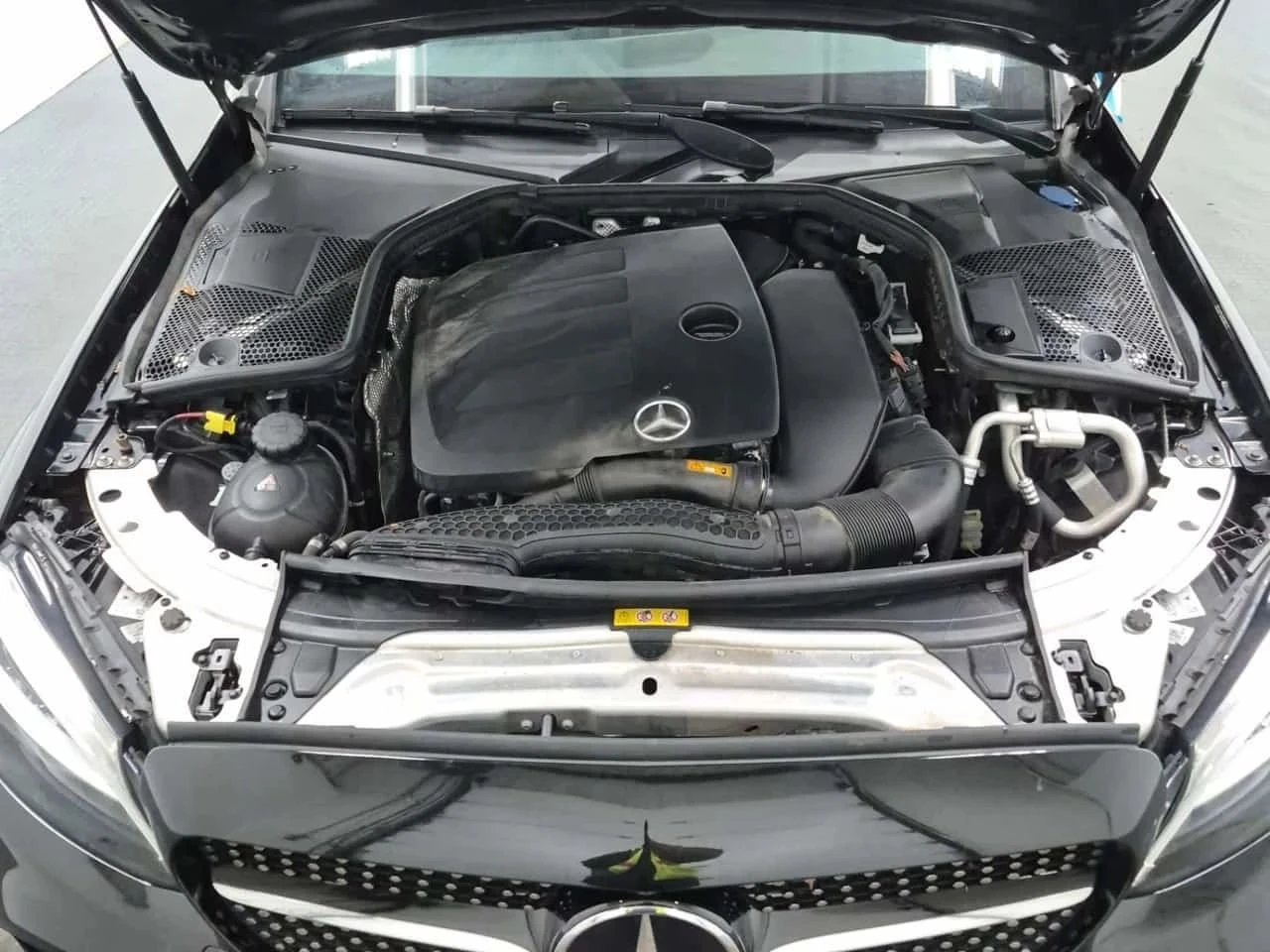 Mercedes-Benz C 300, снимка 16 - Автомобили и джипове - 56686550