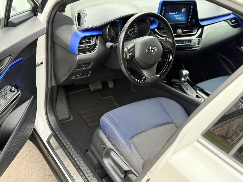 Toyota C-HR Бензин* Подгрев* Камера* Limited* SPORT* TOP, снимка 9 - Автомобили и джипове - 52637677