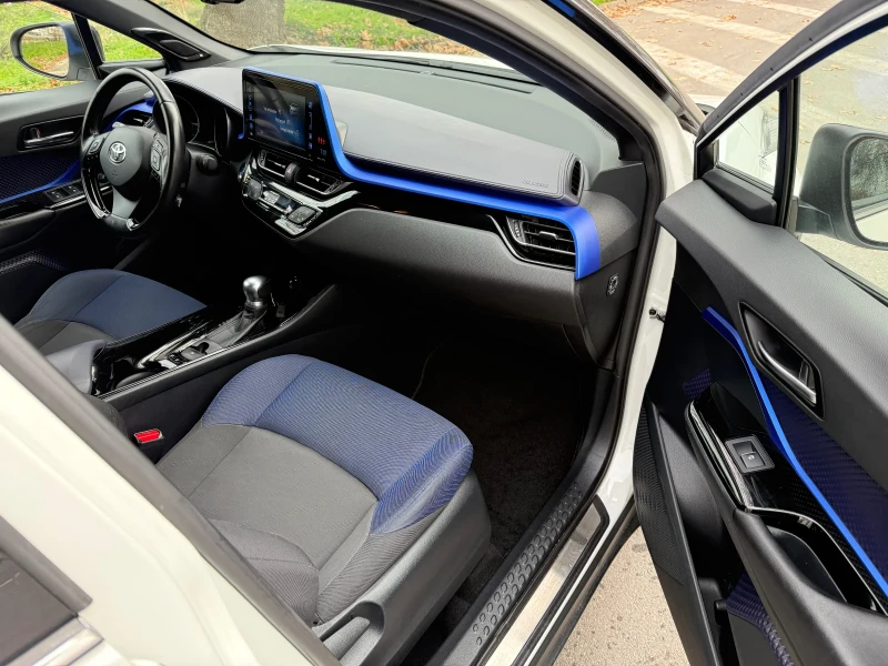 Toyota C-HR Бензин* Подгрев* Камера* Limited* SPORT* TOP, снимка 14 - Автомобили и джипове - 52637677