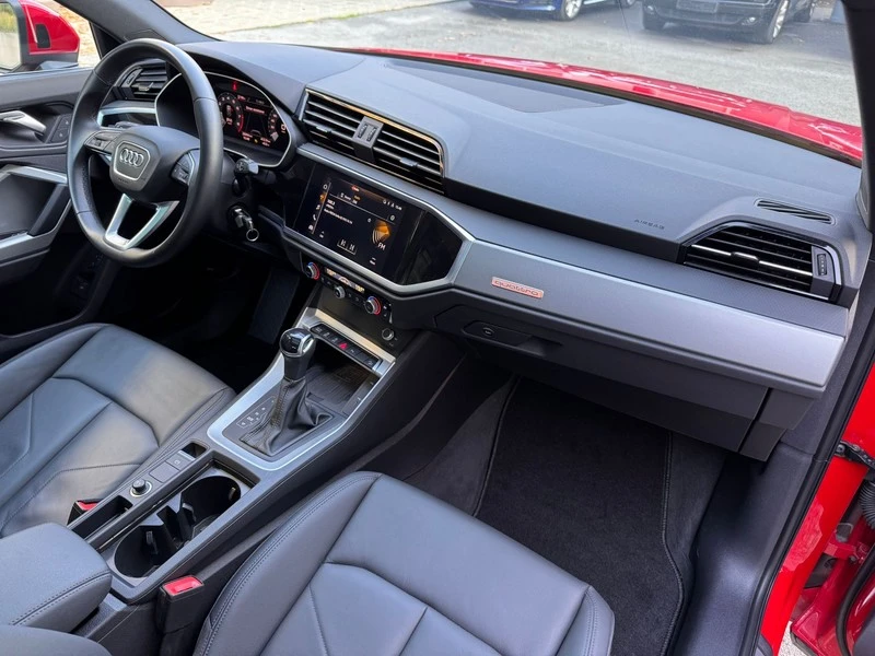 Audi Q3 45 TFSI S Line Qattro PREMIUM+ , снимка 12 - Автомобили и джипове - 52410203