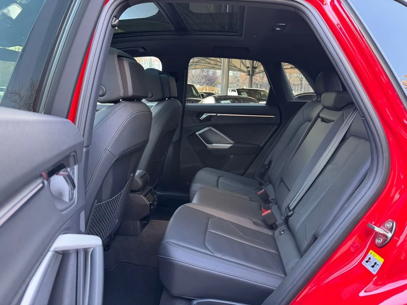 Audi Q3 45 TFSI S Line Qattro PREMIUM+ , снимка 14 - Автомобили и джипове - 52410203