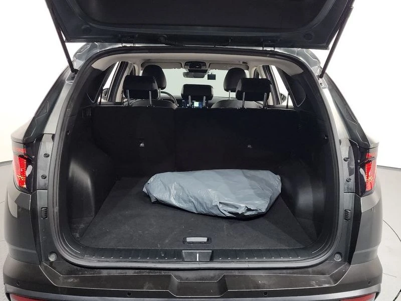 Hyundai Tucson 2.0 Automatic, снимка 15 - Автомобили и джипове - 55658659