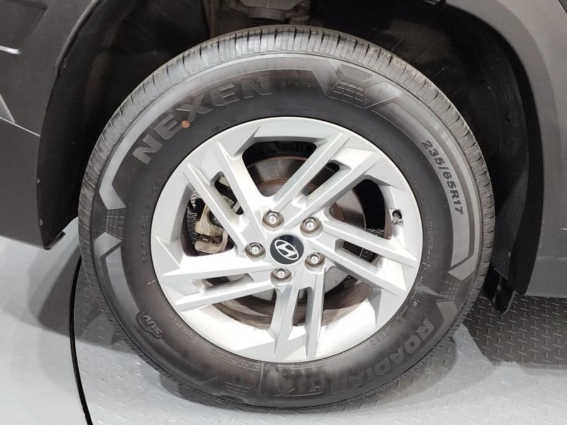 Hyundai Tucson 2.0 Automatic, снимка 5 - Автомобили и джипове - 55658659