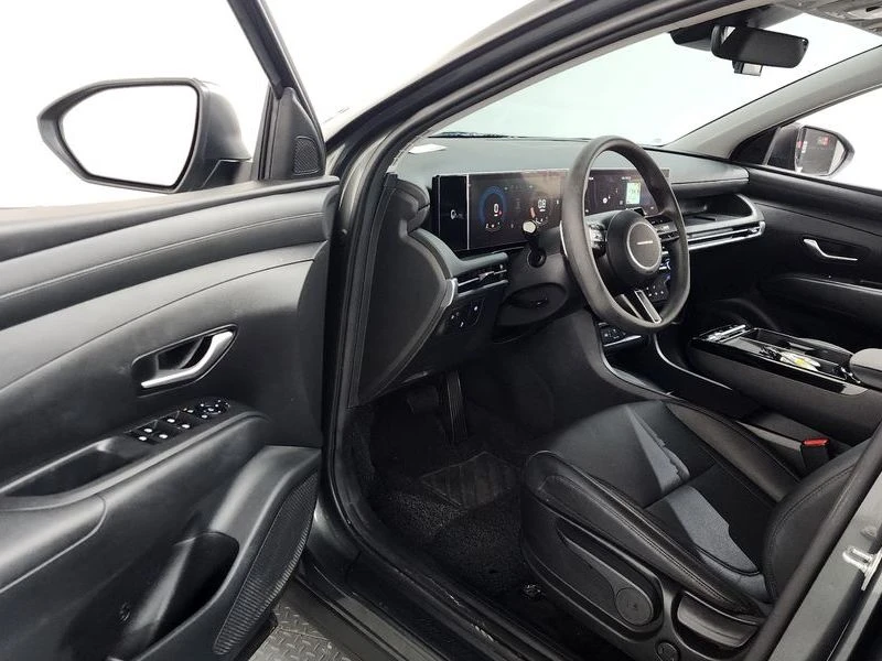 Hyundai Tucson 2.0 Automatic, снимка 6 - Автомобили и джипове - 55658659