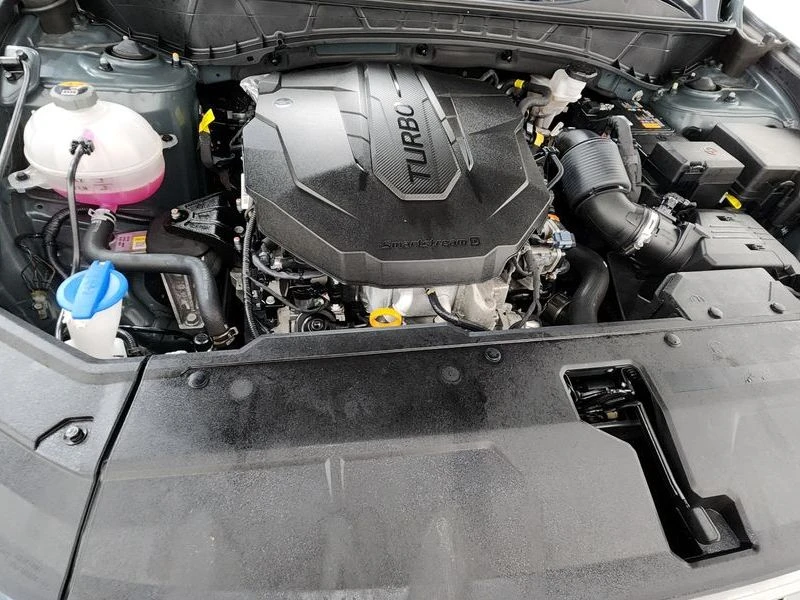 Hyundai Tucson 2.0 Automatic, снимка 17 - Автомобили и джипове - 55658659