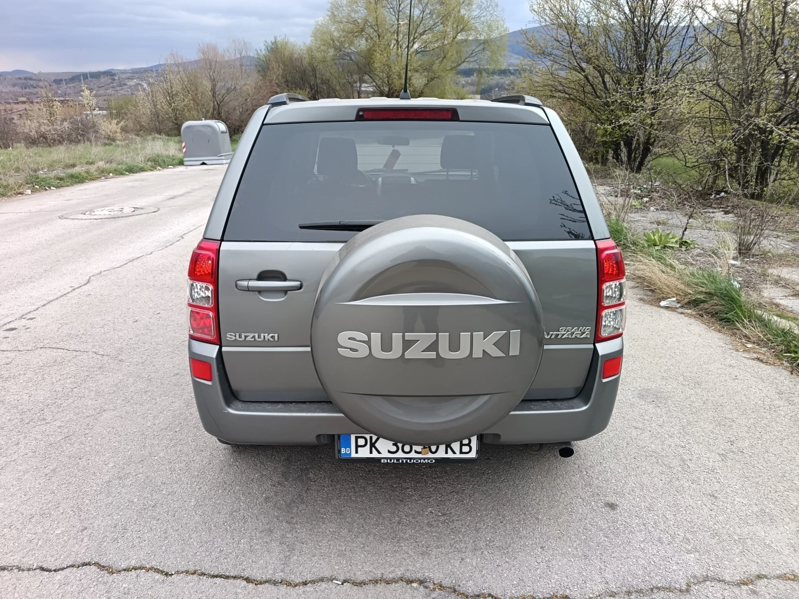 Suzuki Grand vitara 1.9d - изображение 2