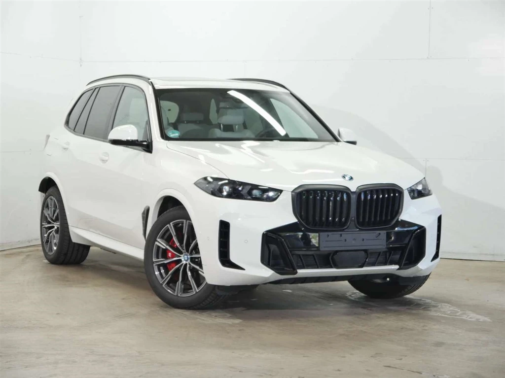 BMW X5 xDrive50e - изображение 3