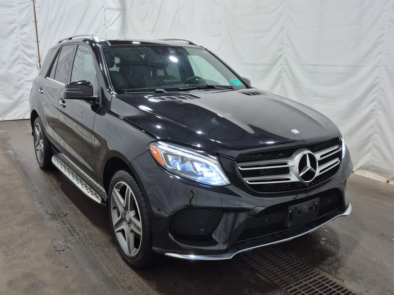 Mercedes-Benz GLE 350 D * * CARFAX * * АВТО КРЕДИТ * *  - изображение 2