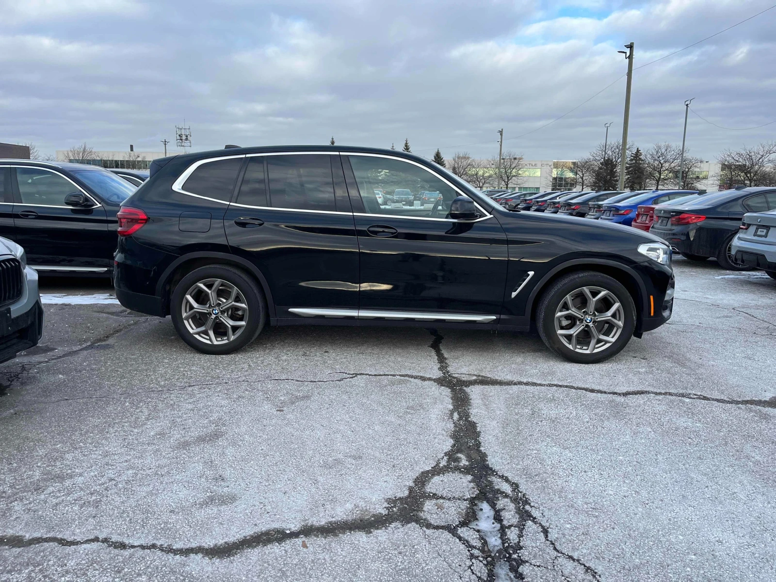 BMW X3 xDrive30i * * CARFAX * *   * *  | Mobile.bg   5