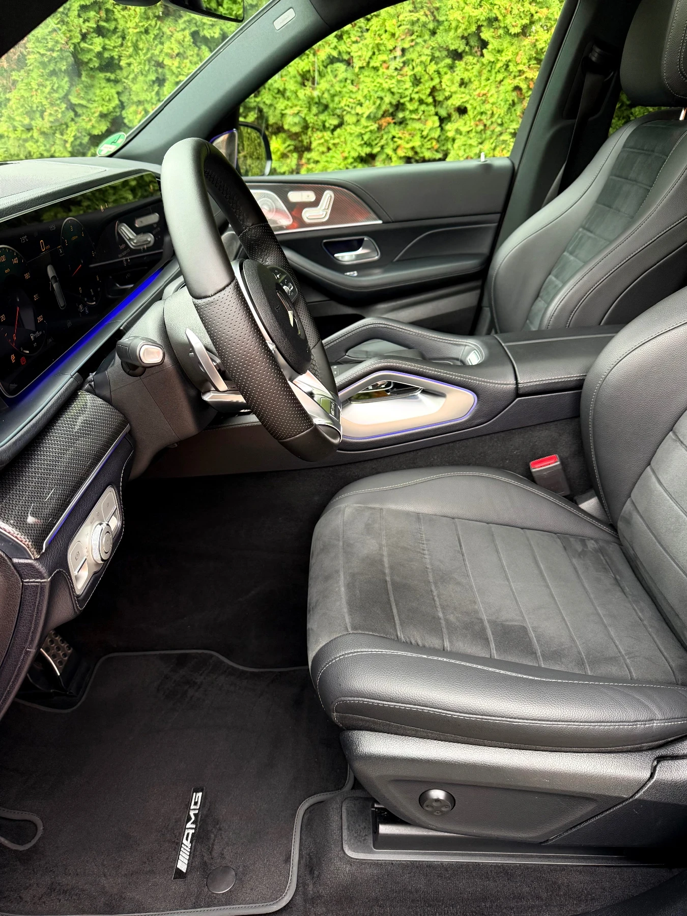 Mercedes-Benz GLE 400 d AMG/Distronic/Burmaster3D/Panorama/22 , снимка 7 - Автомобили и джипове - 53905030