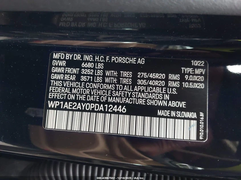 Porsche Cayenne 3l E-Hybrid Platinum Edition, снимка 9 - Автомобили и джипове - 53937732