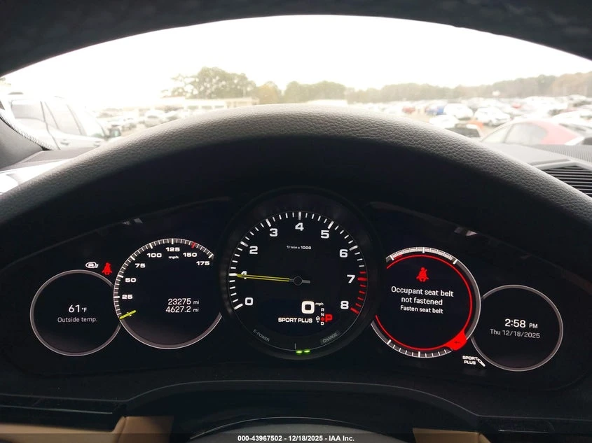 Porsche Cayenne 3l E-Hybrid Platinum Edition, снимка 7 - Автомобили и джипове - 53937732