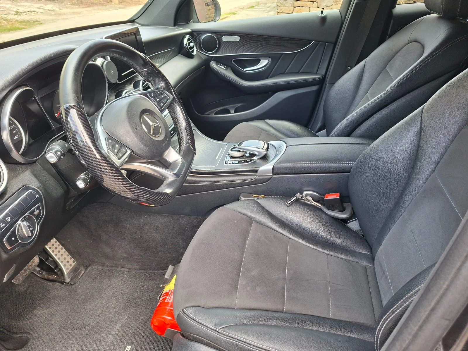 Mercedes-Benz GLC 350E Coupe PLUG-IN Хибрид, снимка 9 - Автомобили и джипове - 54115251