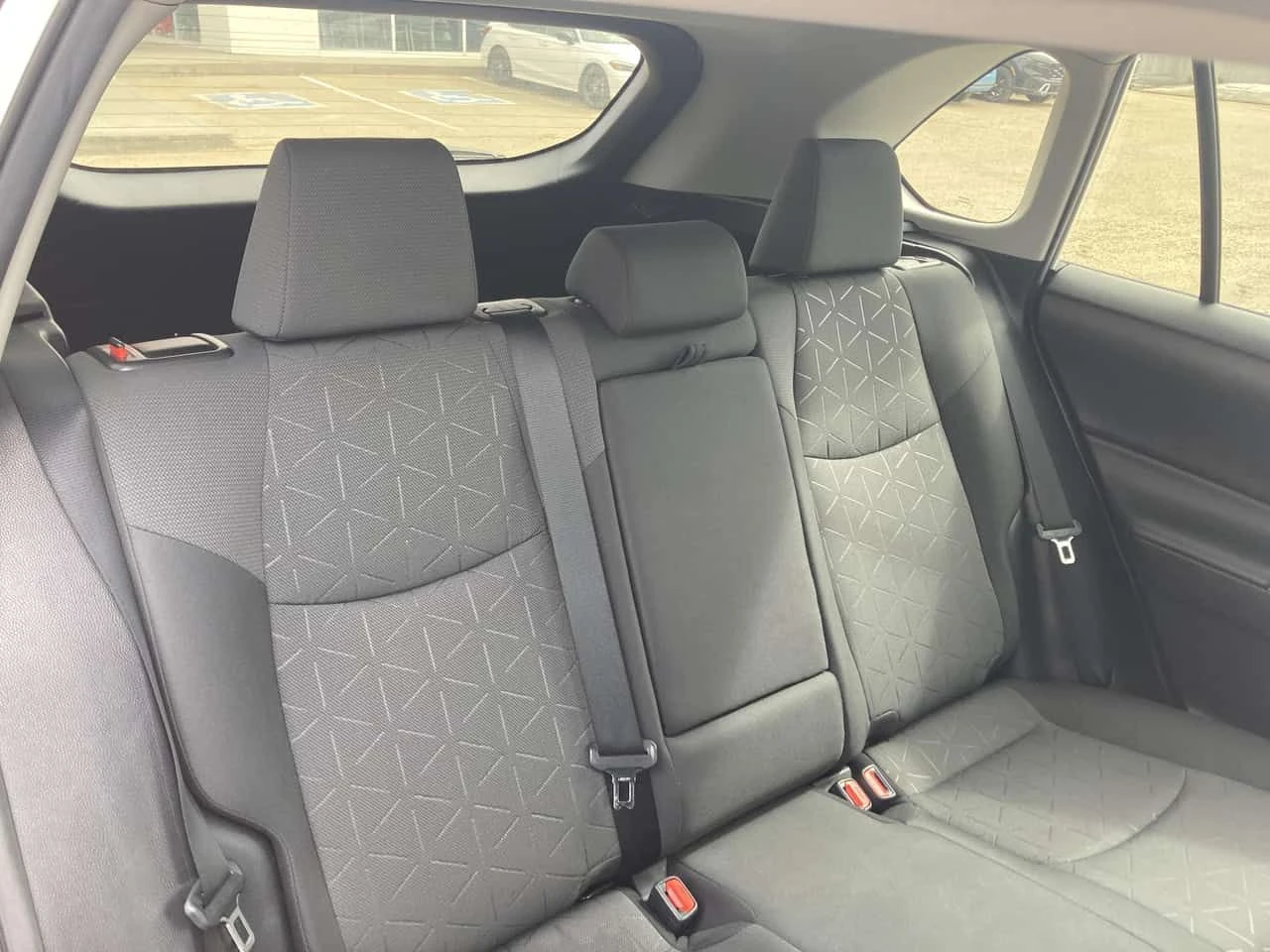 Toyota Rav4 * LE * АВТОКРЕДИТ БЕЗ ПЪРВОНАЧАЛНА ВНОСКА* , снимка 12 - Автомобили и джипове - 54903770