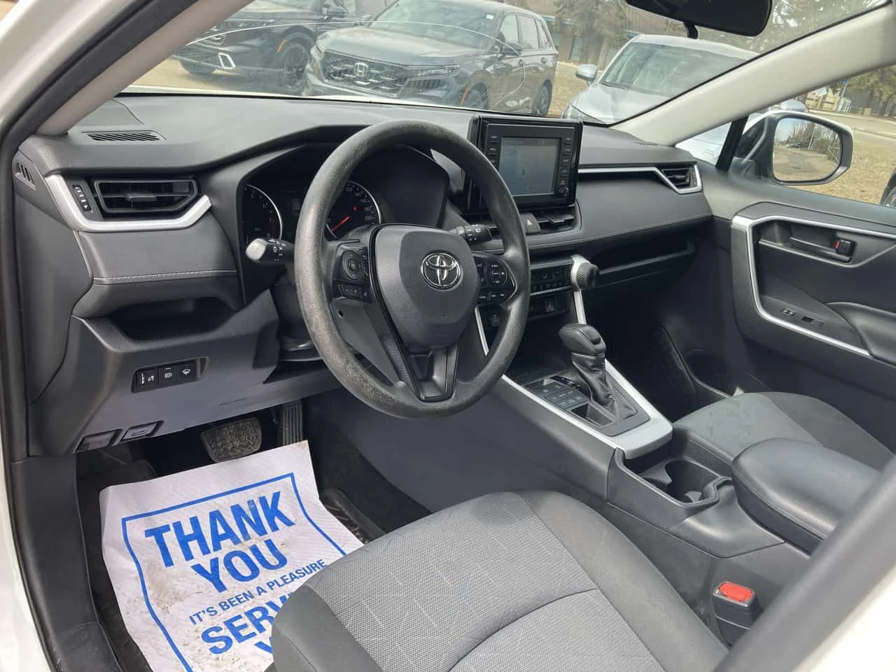 Toyota Rav4 * LE * АВТОКРЕДИТ БЕЗ ПЪРВОНАЧАЛНА ВНОСКА* , снимка 5 - Автомобили и джипове - 54903770