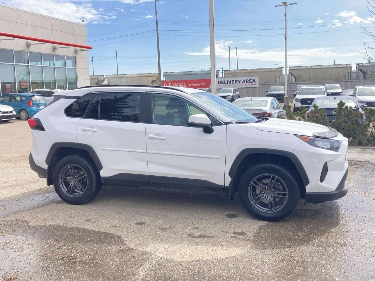 Toyota Rav4 * LE * АВТОКРЕДИТ БЕЗ ПЪРВОНАЧАЛНА ВНОСКА* , снимка 3 - Автомобили и джипове - 54903770
