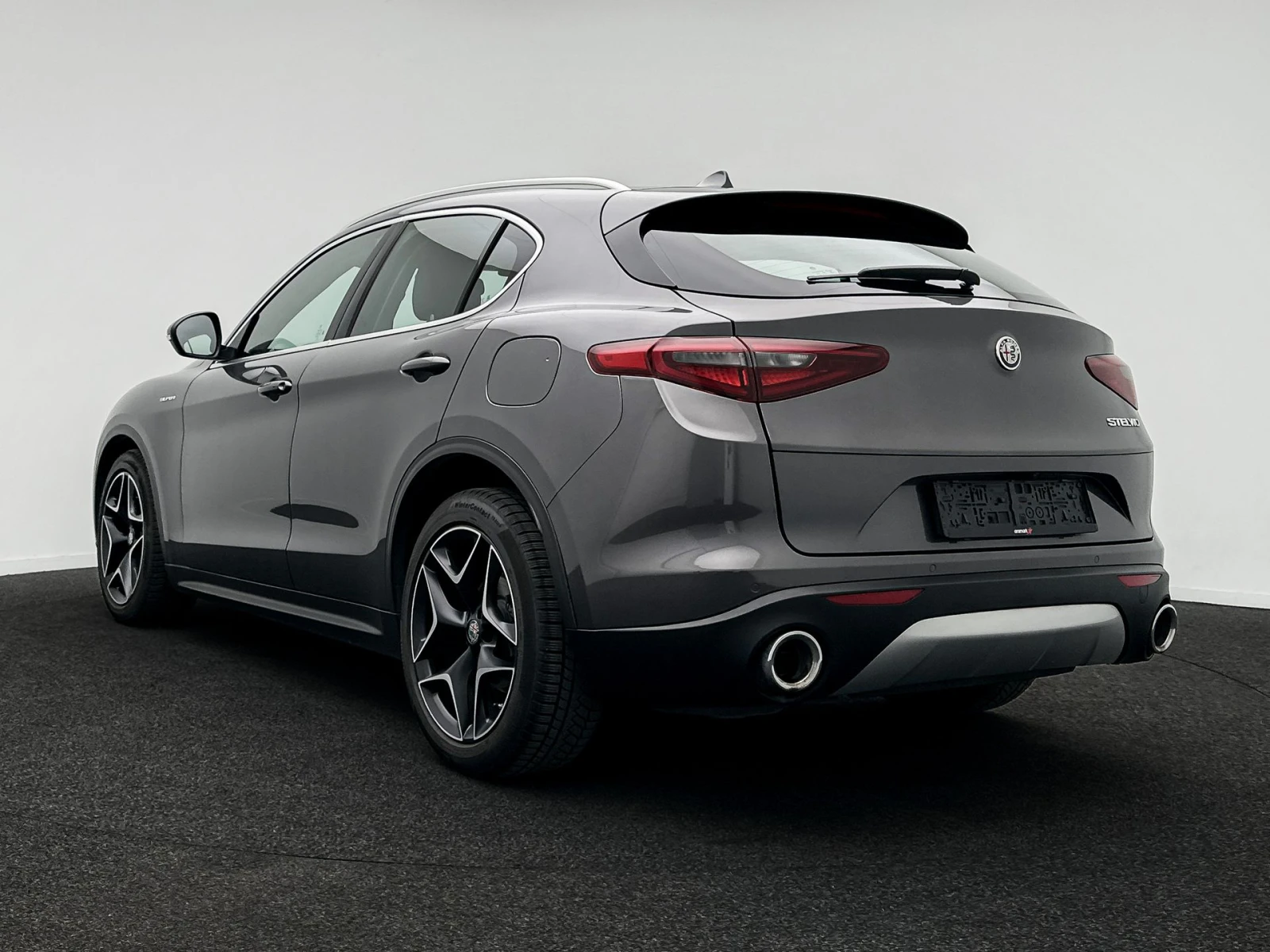 Alfa Romeo Stelvio 2.2 Super Дизел Автомат, снимка 4 - Автомобили и джипове - 55266086