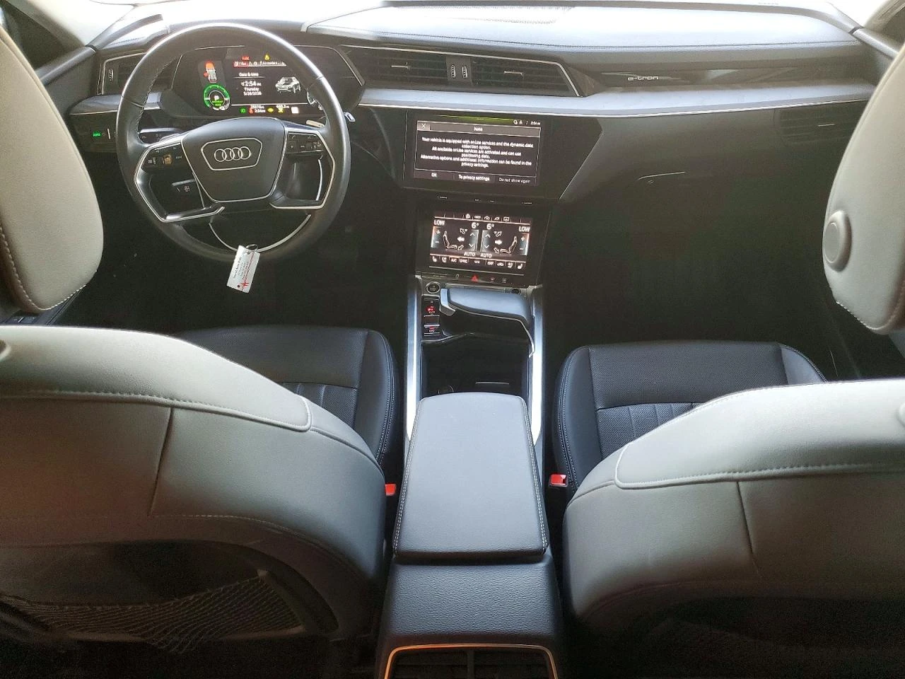 Audi Q8 E-TRON PREMIUM PLUS, снимка 8 - Автомобили и джипове - 55652621