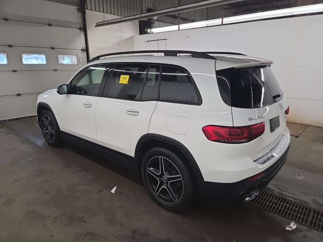 Mercedes-Benz GLB 250  CARFAX / 360 ������ / 2 ����� / ���� �� �������� | Mobile.bg � ����������� 4