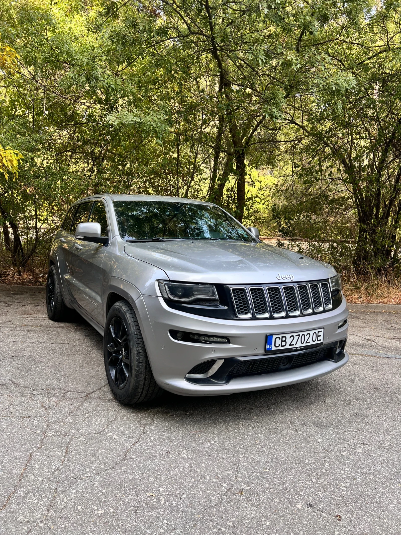 Jeep Grand cherokee SRT, снимка 3 - Автомобили и джипове - 56389436