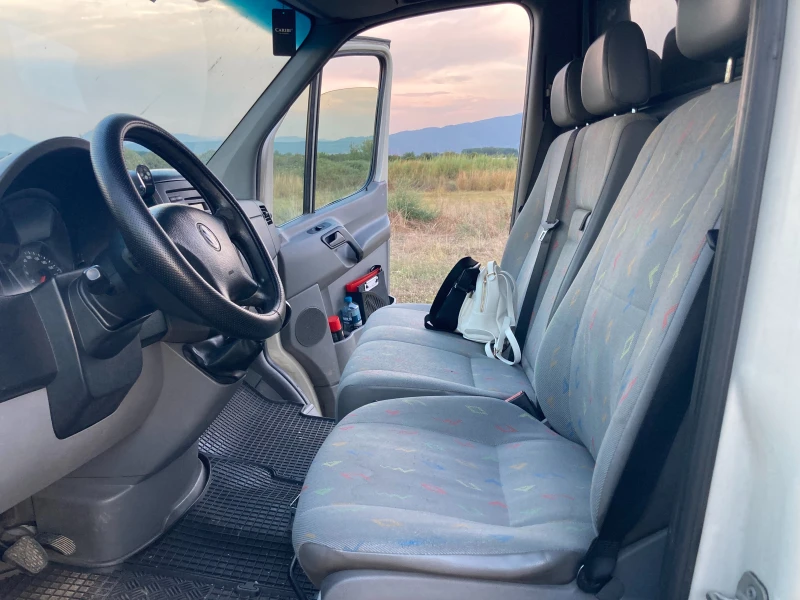 VW Crafter TDI, снимка 10 - Бусове и автобуси - 47169477