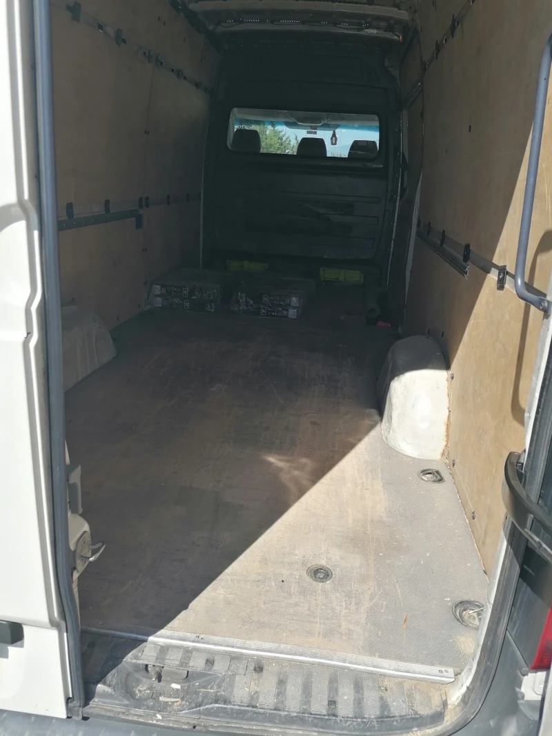 VW Crafter TDI, снимка 11 - Бусове и автобуси - 47169477