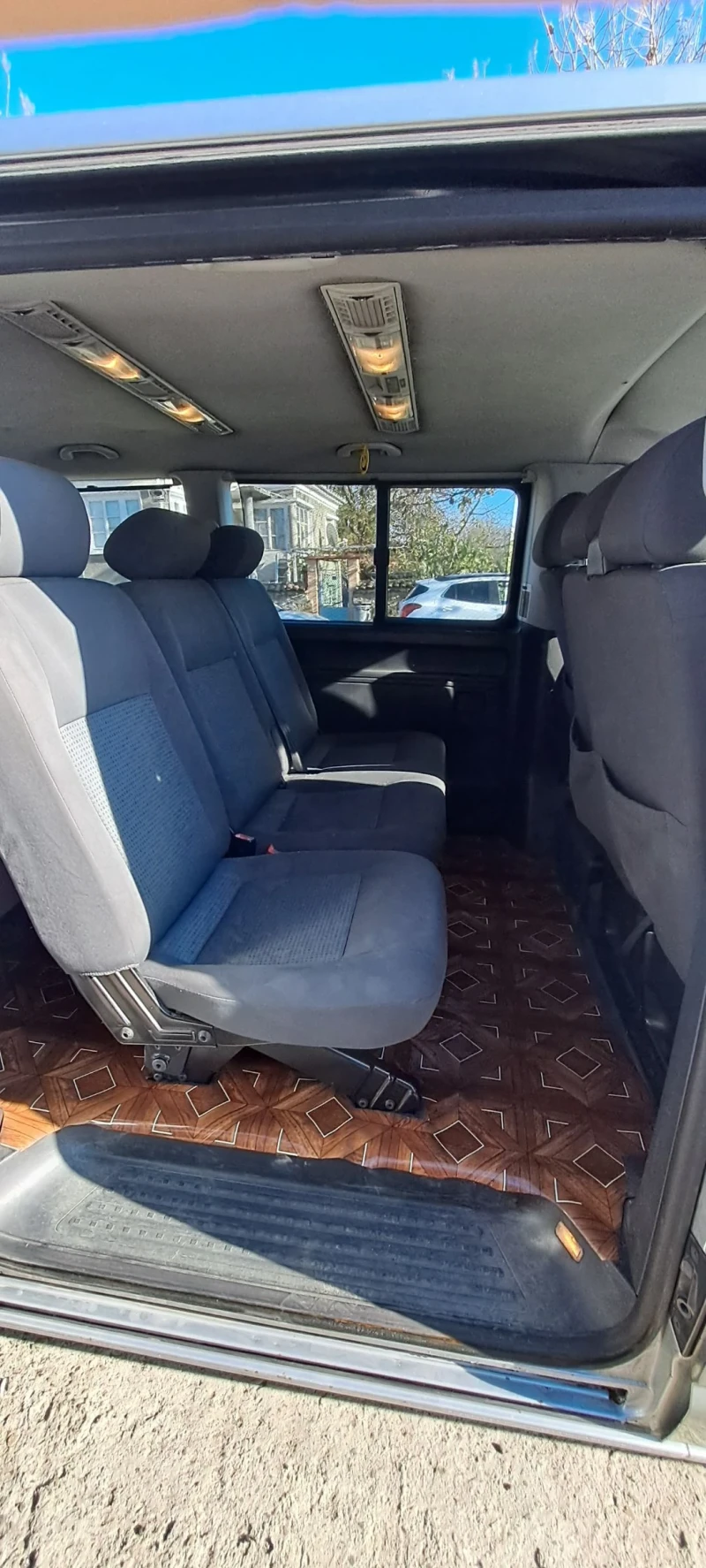 VW Caravelle, снимка 7 - Бусове и автобуси - 49208438