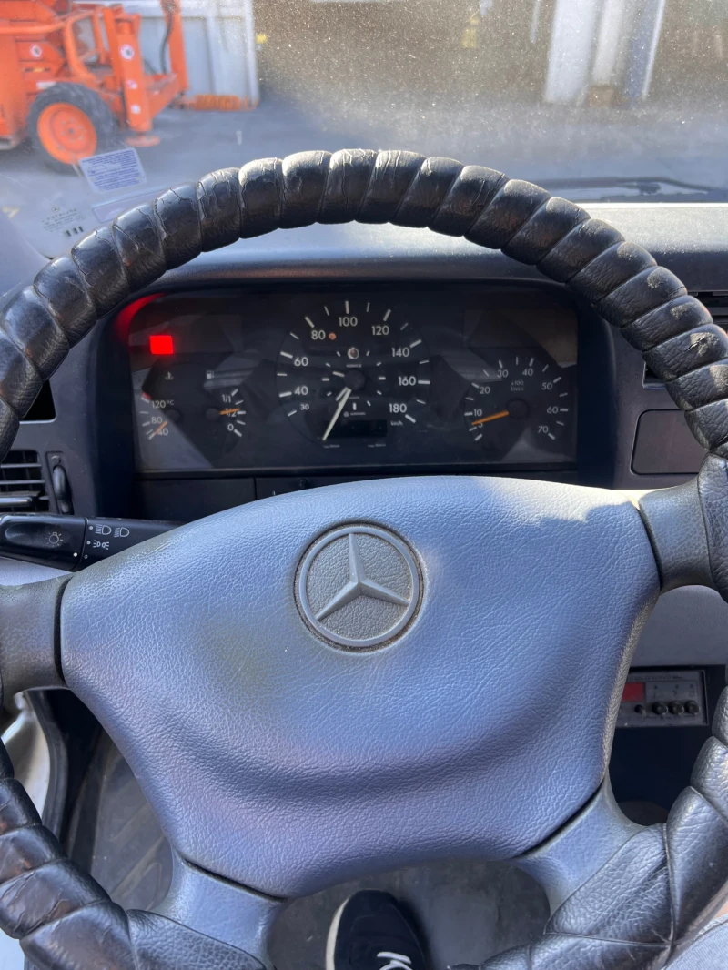 Mercedes-Benz Sprinter 412 Фургон-Дълга база Ц категория, снимка 8 - Бусове и автобуси - 51505268