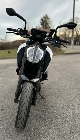     Ktm Duke 390 2021. 