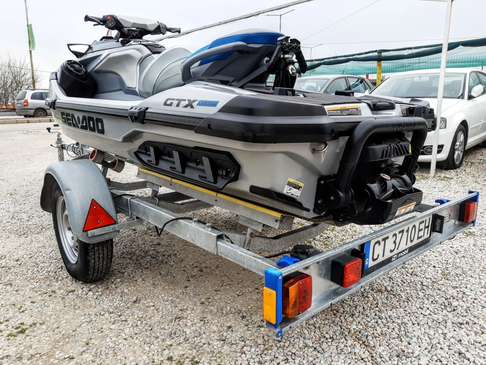 Джет Bombardier Sea Doo  GTX-300 Limited, снимка 3 - Воден транспорт - 53813550
