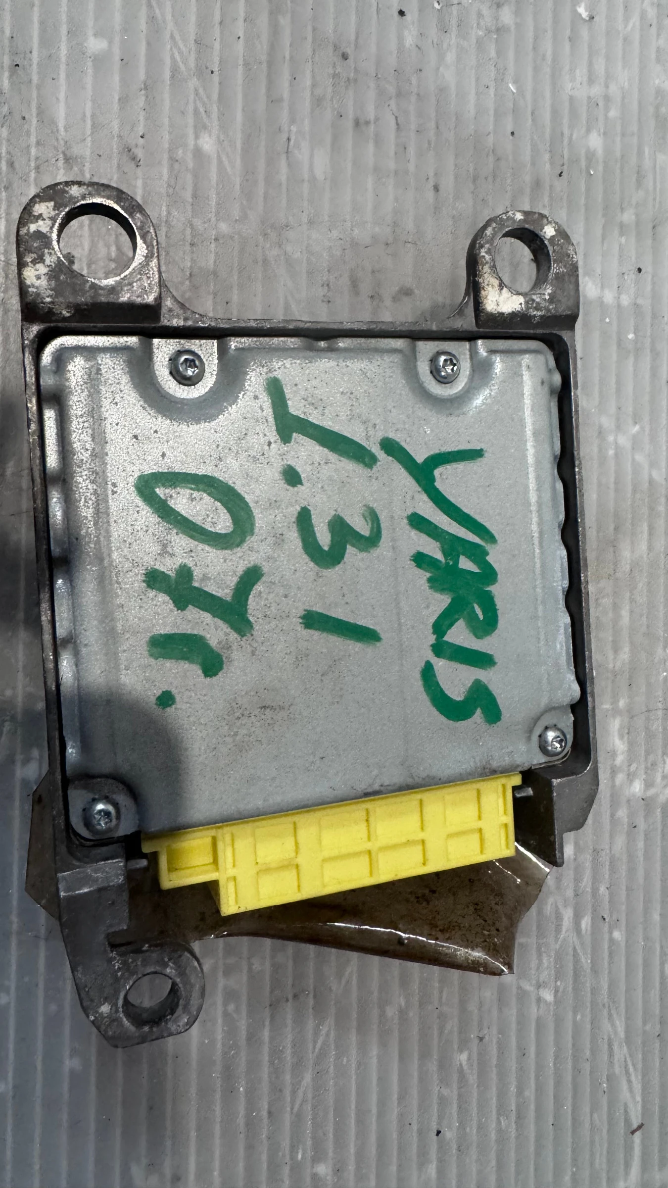 Airbag  /  /  a Toyota Yaris - 212986-103 / 89170-0D210 | Mobile.bg   2