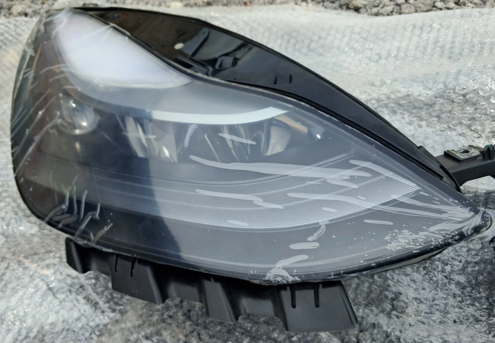 Фар фарове оригинални нови ляв, десен Tesla Model 3/Y MATRIX FULL LED, снимка 2 - Части - 54467523