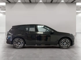 BMW iX xDrive40/ SPORTPACK/ H&K/ CAMERA/ SOFTCLOSE/ 22/ , снимка 3