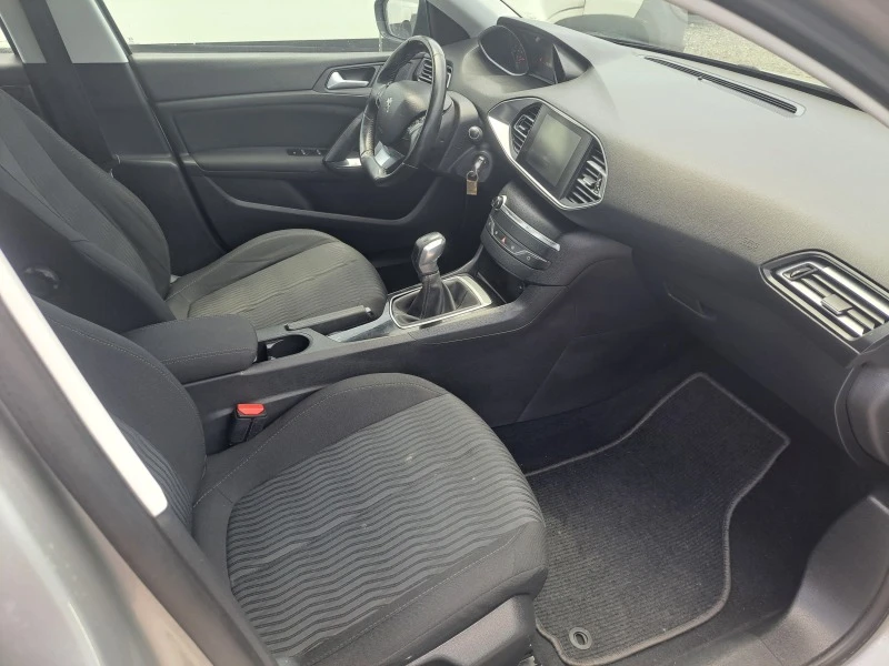 Peugeot 308 1.6hdi 100ps. NAVI, снимка 8 - Автомобили и джипове - 46307221