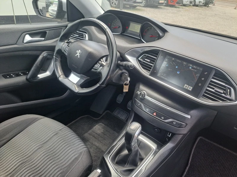 Peugeot 308 1.6hdi 100ps. NAVI, снимка 11 - Автомобили и джипове - 46307221