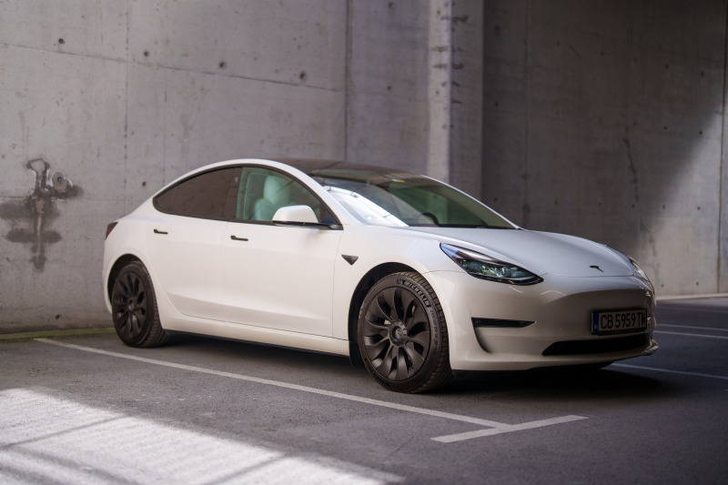 Tesla Model 3 Long Range, снимка 2 - Автомобили и джипове - 46380383