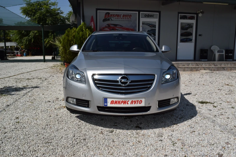 Opel Insignia 2.0 cdti Автоматик* Нави* Дистроник, снимка 2 - Автомобили и джипове - 47105535