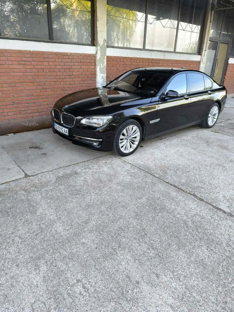 BMW 740 xDrive, снимка 3 - Автомобили и джипове - 48462212