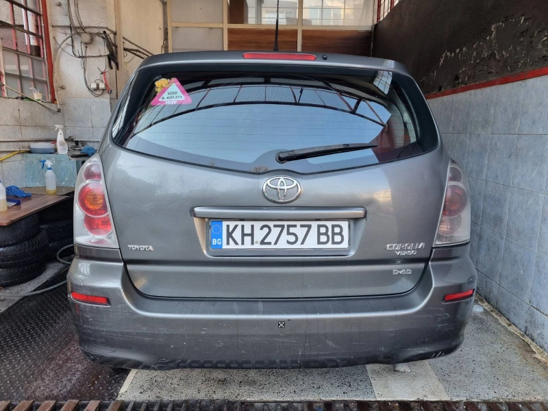 Toyota Corolla verso, снимка 3 - Автомобили и джипове - 48587630