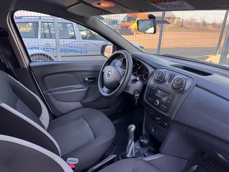 Dacia Logan 1.2i Газов Инжекцион, снимка 9 - Автомобили и джипове - 48851075