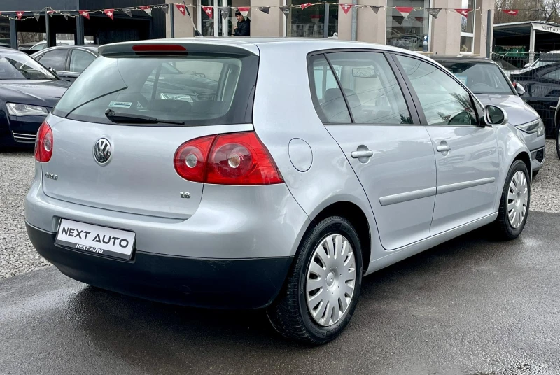 VW Golf 1.6i 102HP, снимка 5 - Автомобили и джипове - 49533101