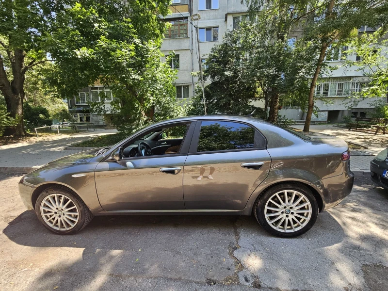 Alfa Romeo 159 2.4 Jtdm, снимка 6 - Автомобили и джипове - 52303299