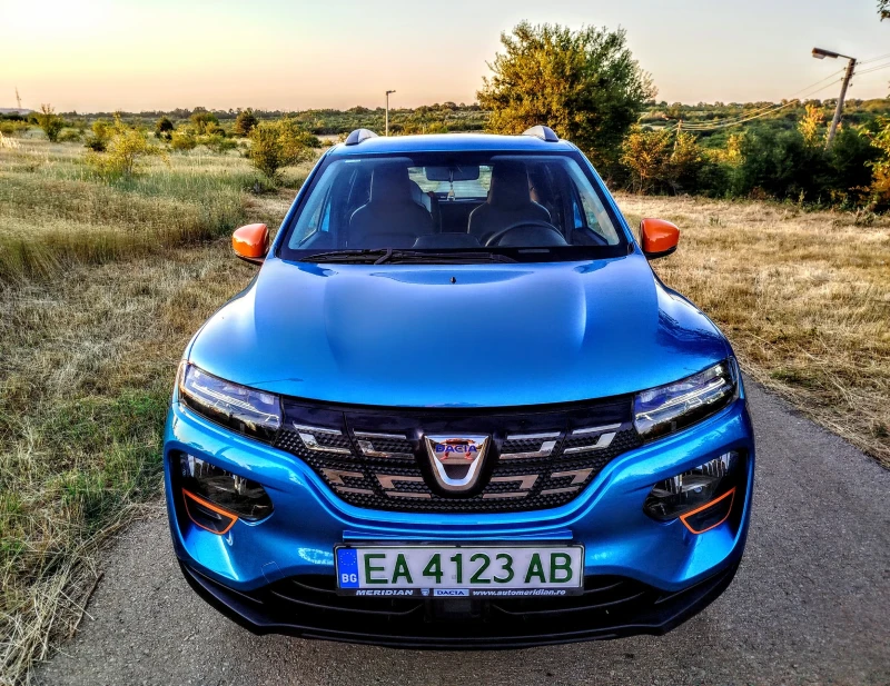 Dacia Spring, снимка 6 - Автомобили и джипове - 51436206